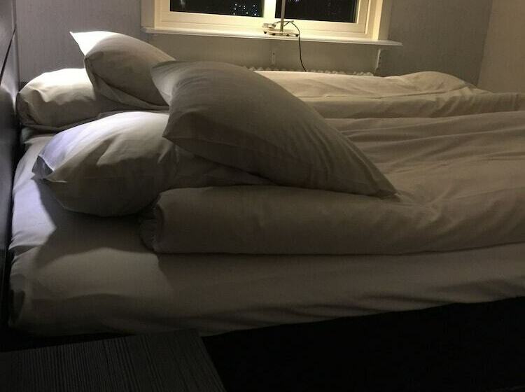 Appartamento 1 Camera da Letto con Balcone, Gävle Pendlarlägenhet