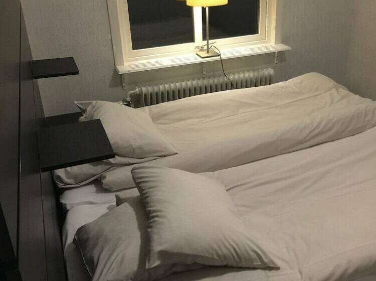 Appartamento 1 Camera da Letto con Balcone, Gävle Pendlarlägenhet