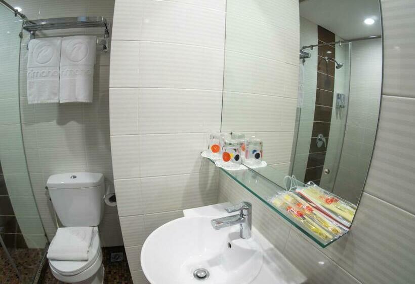 Номер Superior, D Primahotel Airport Jakarta Terminal 1a
