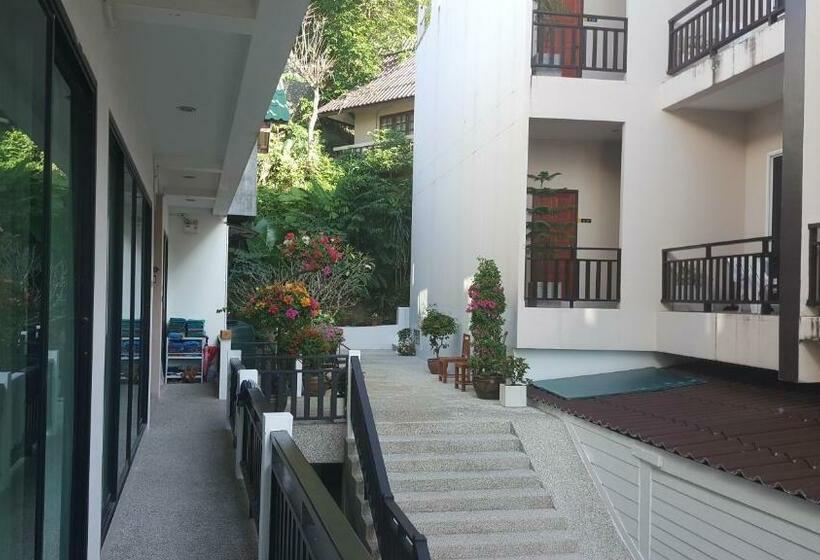 디럭스 룸, Kata Beachwalk Hotel And Bungalows