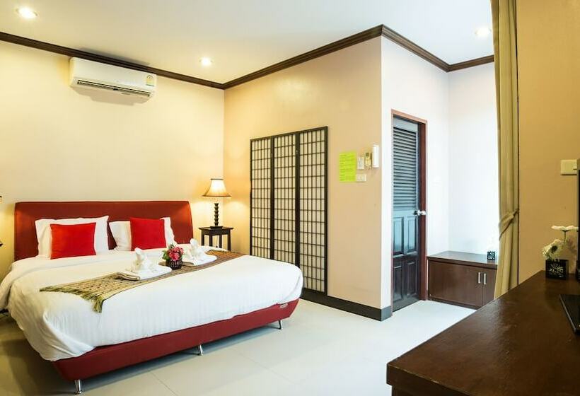 디럭스 룸, Kata Beachwalk Hotel And Bungalows