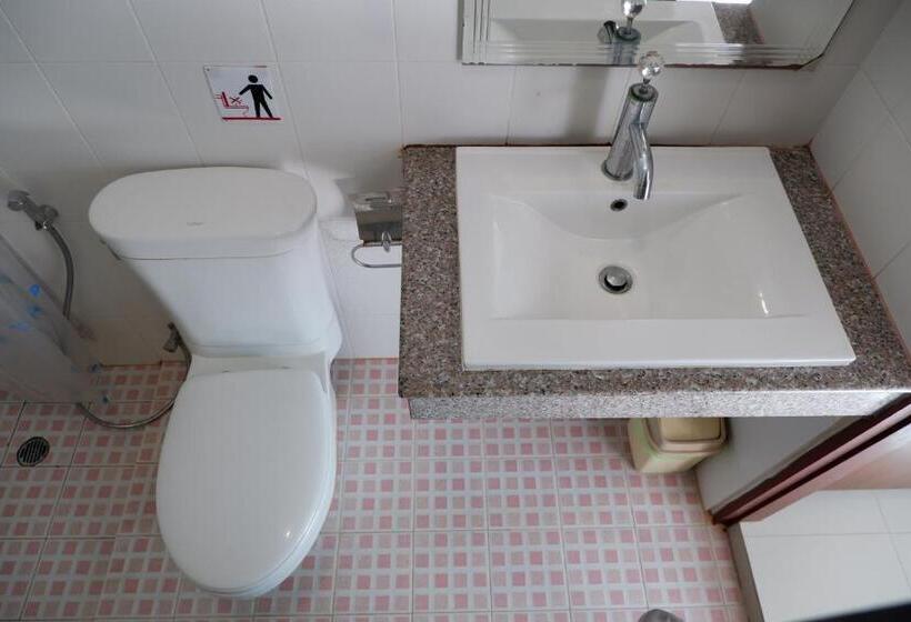 디럭스 룸, Kata Beachwalk Hotel And Bungalows