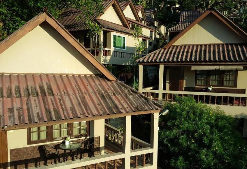 스탠다드 방갈로 정원 전망, Kata Beachwalk Hotel And Bungalows