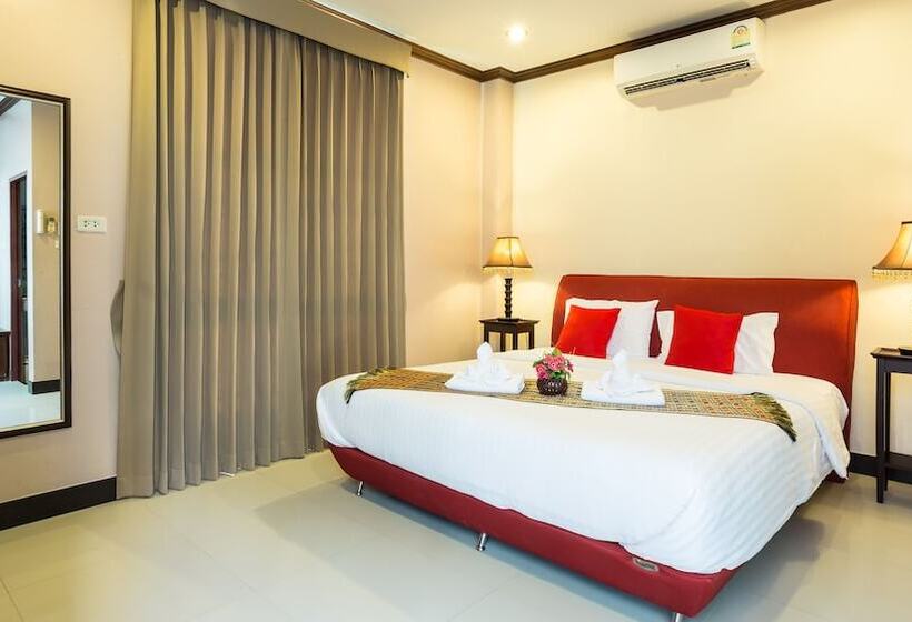 디럭스 룸, Kata Beachwalk Hotel And Bungalows