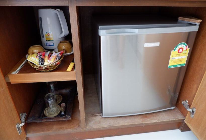 디럭스 룸, Kata Beachwalk Hotel And Bungalows