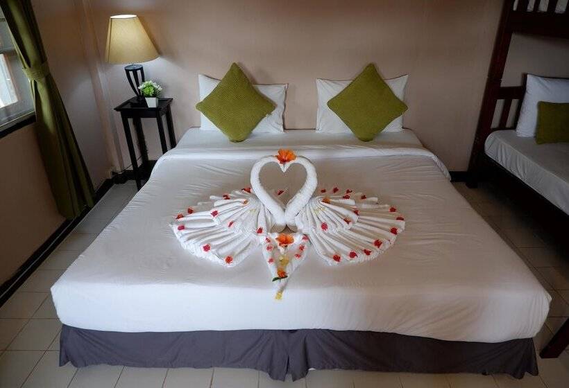 바다 전망 스탠다드 방갈로, Kata Beachwalk Hotel And Bungalows