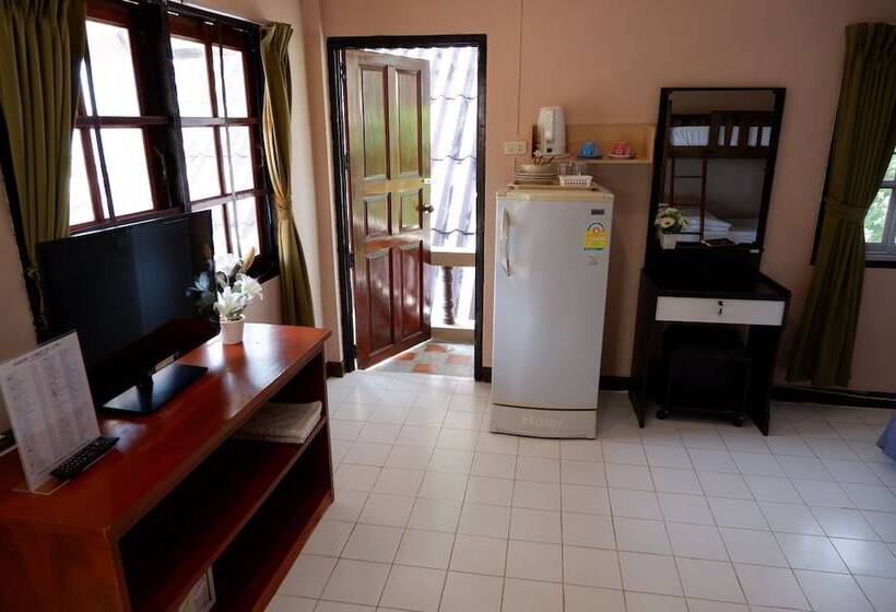 바다 전망 스탠다드 방갈로, Kata Beachwalk Hotel And Bungalows