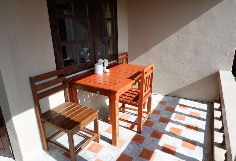 바다 전망 스탠다드 방갈로, Kata Beachwalk Hotel And Bungalows