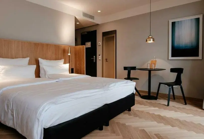 اتاق استاندارد, Melter Hotel & Apartments   A Neighborhood