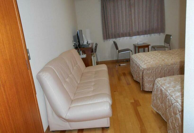 Номер Стандарт, New Central Hotel Katsuta
