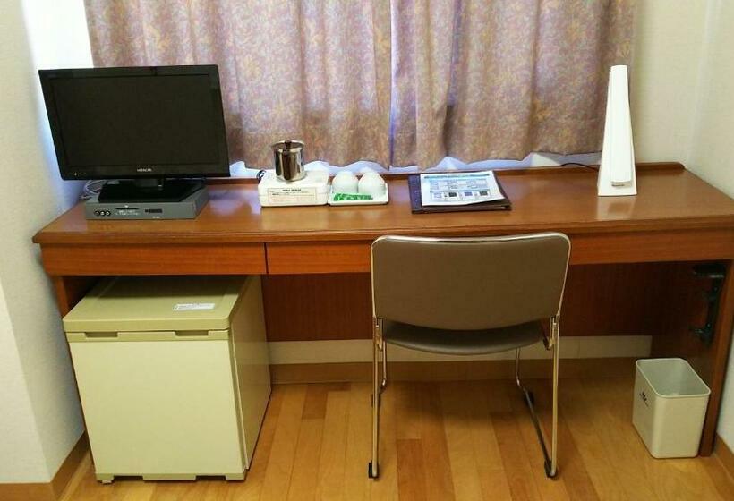 带双人床的基本房间, New Central Hotel Katsuta