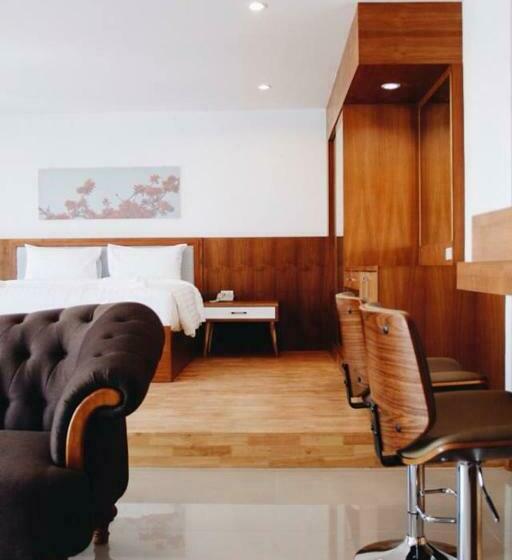 스탠다드 룸 킹사이즈 침대, Phukaning