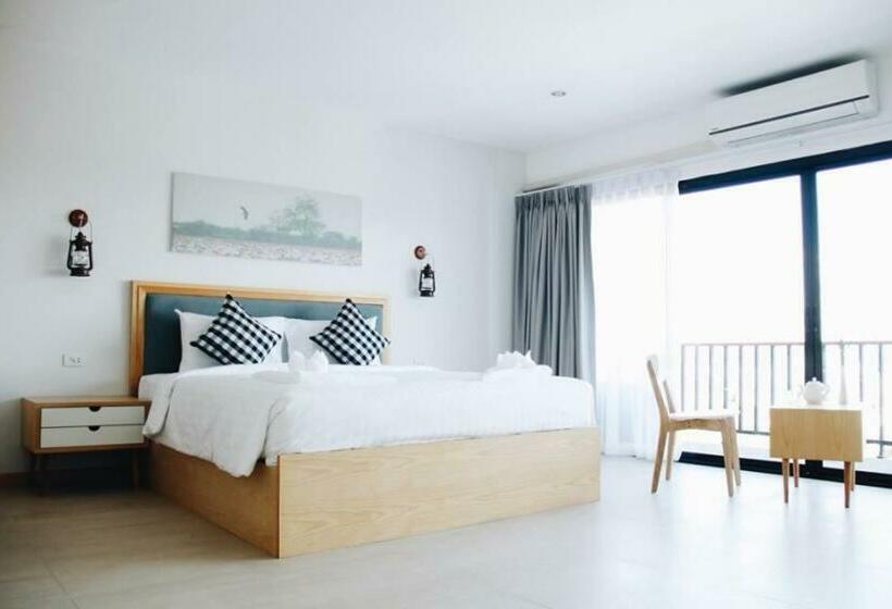 스탠다드 룸 킹사이즈 침대, Phukaning