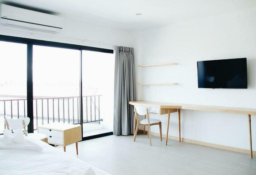 스탠다드 룸 킹사이즈 침대, Phukaning