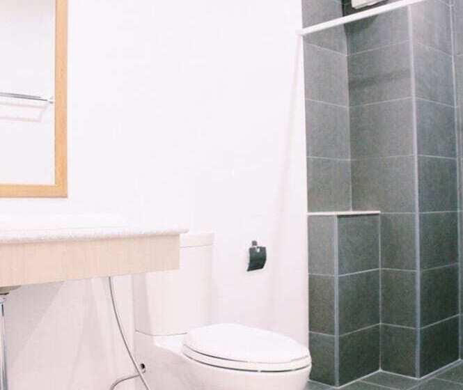 스탠다드 룸 킹사이즈 침대, Phukaning