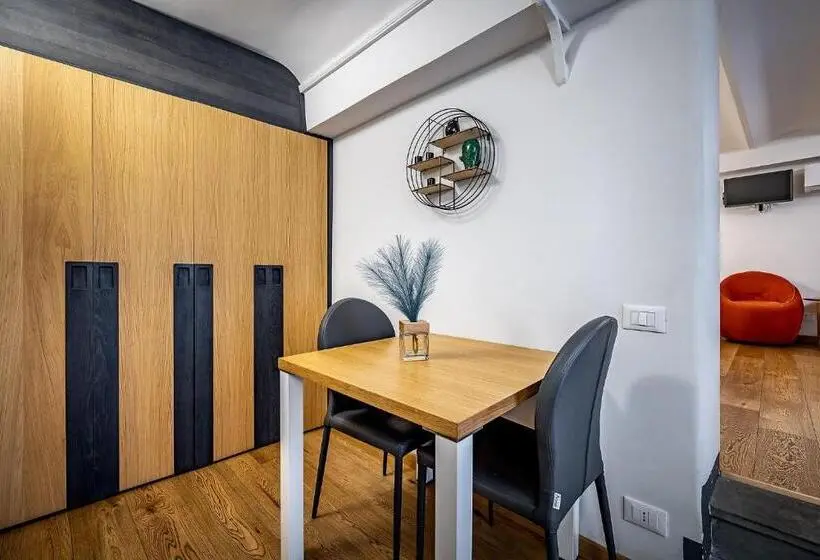 استودیوی استاندارد, Martelli 6 Suite & Apartments