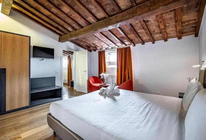 سوئیت پریمیوم, Martelli 6 Suite & Apartments