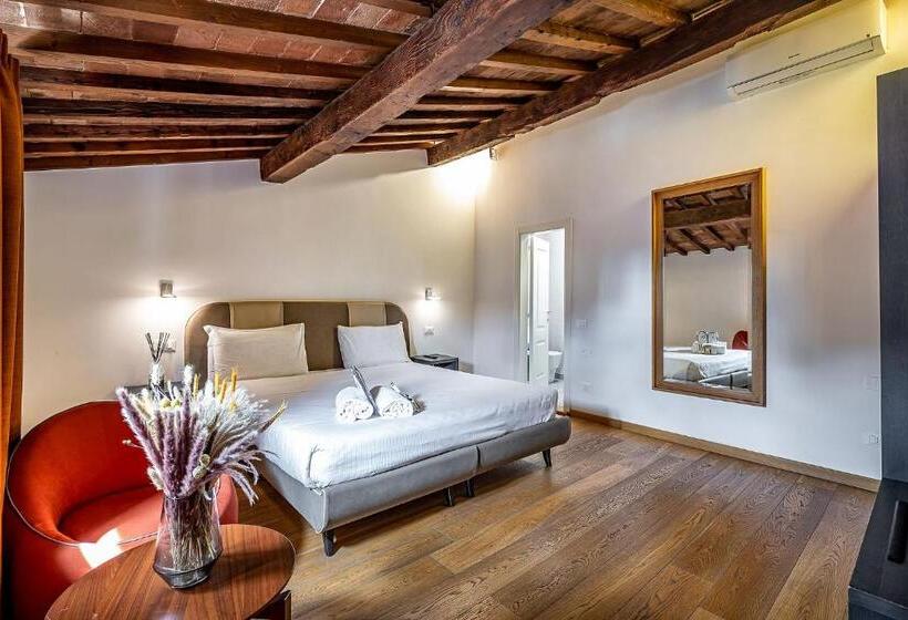 سوئیت پریمیوم, Martelli 6 Suite & Apartments