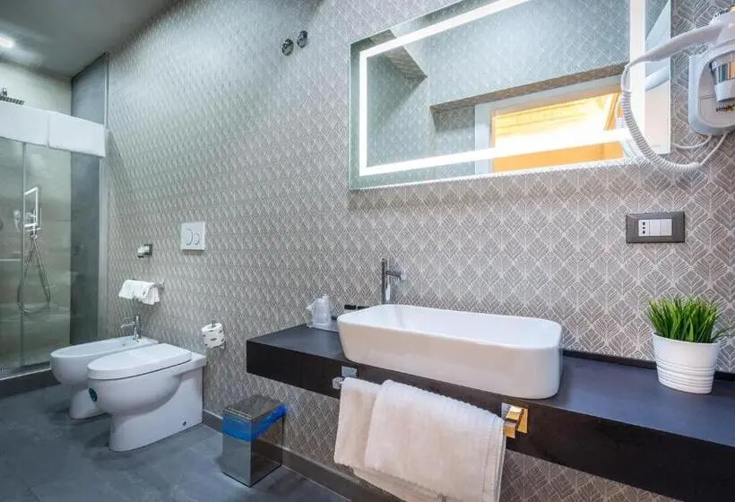 سوئیت پرزیدنت, Martelli 6 Suite & Apartments