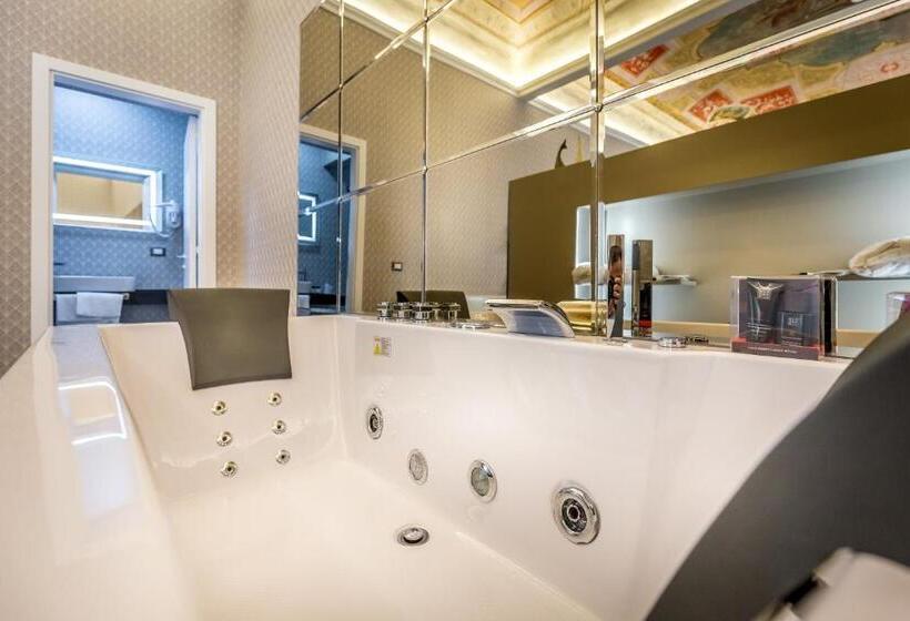 سوئیت پرزیدنت, Martelli 6 Suite & Apartments