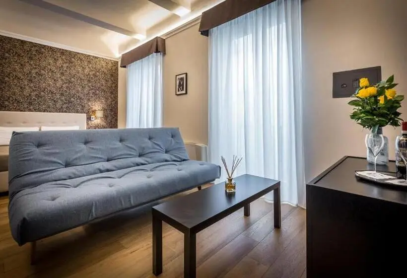 اتاق سوپریور سه تخته, Martelli 6 Suite & Apartments
