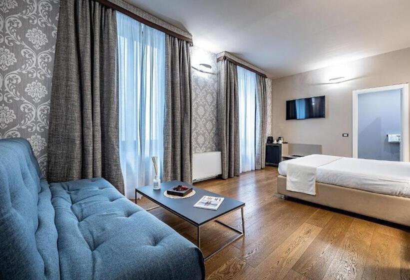 اتاق سوپریور سه تخته, Martelli 6 Suite & Apartments