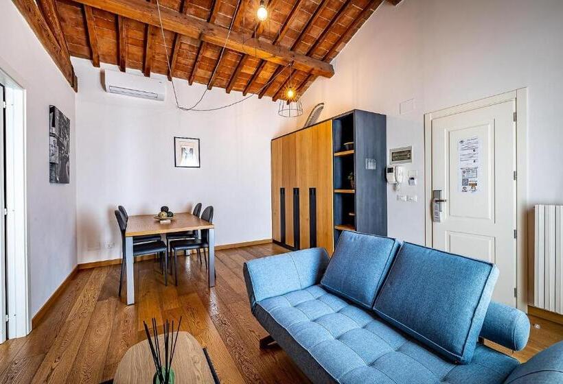 سوئیت پریمیوم, Martelli 6 Suite & Apartments