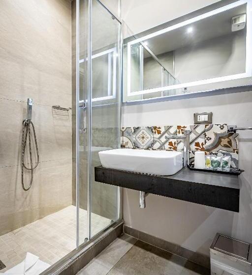 اتاق سوپریور با تخت بزرگ, Martelli 6 Suite & Apartments