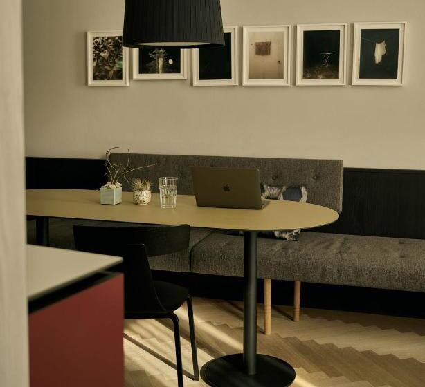 Апартаменты Deluxe 1 Спальня, Melter Hotel & Apartments   A Neighborhood