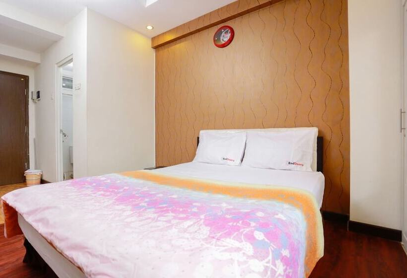 Standart Oda, Redliving Apartemen The Suites Metro   Mary Tower E