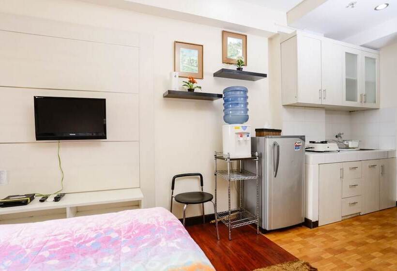 Standart Oda, Redliving Apartemen The Suites Metro   Mary Tower E