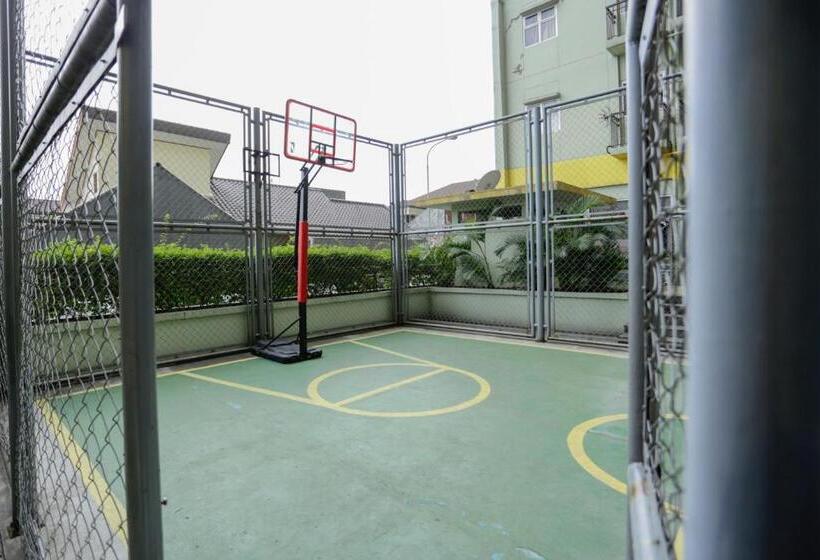 Standart Oda, Redliving Apartemen The Suites Metro   Mary Tower E