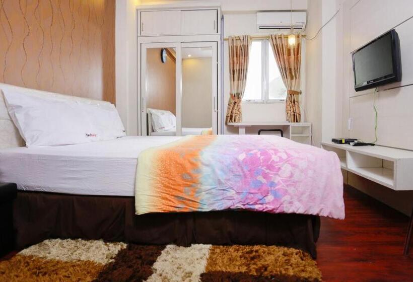 Standart Oda, Redliving Apartemen The Suites Metro   Mary Tower E