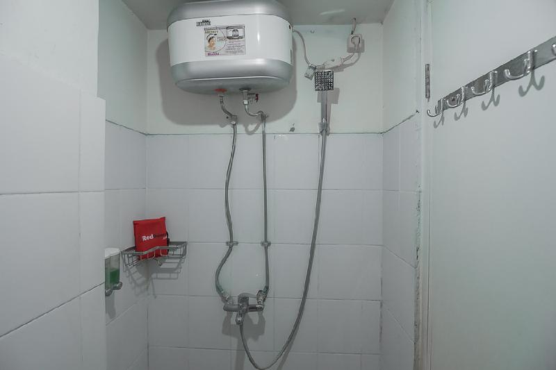 Standart Oda, Redliving Apartemen The Suites Metro   Mary Tower E