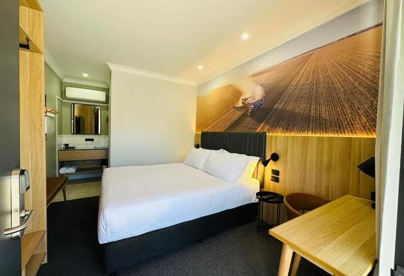 Deluxe-huone King-vuode, Royal Hotel Motel