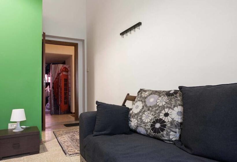 غرفة قياسية ثلاثية, Tra L Etna E Il Mare B&b