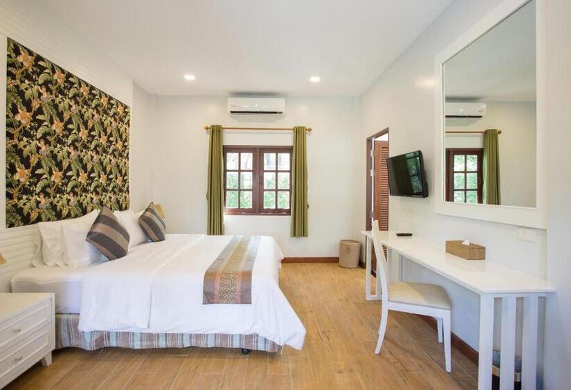 수영장이 있는 3베드룸 빌라, Alisea Pool Villa Aonang