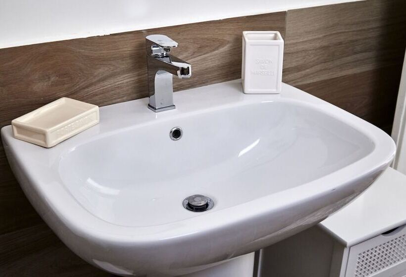 اتاق سوپریور, Maison Toledo 210