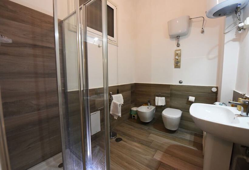 اتاق سوپریور, Maison Toledo 210