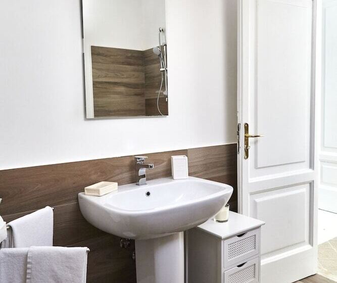 اتاق سوپریور, Maison Toledo 210