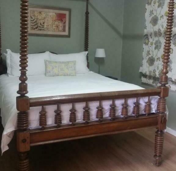 اتاق استاندارد, Newington Place