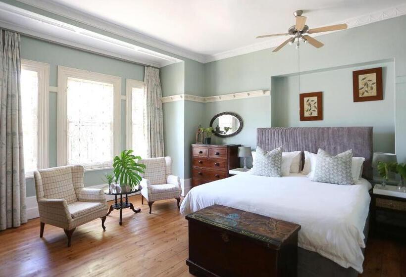 스탠다드 룸 킹사이즈 침대, Newington Place
