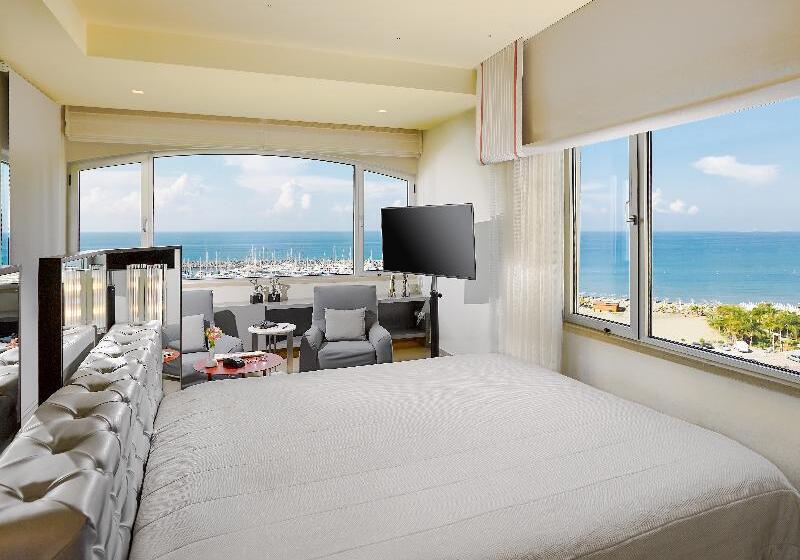 חדר אקונומי, Crown Hills Toyokawa