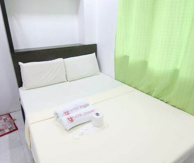 اتاق اکونومی, Juliano