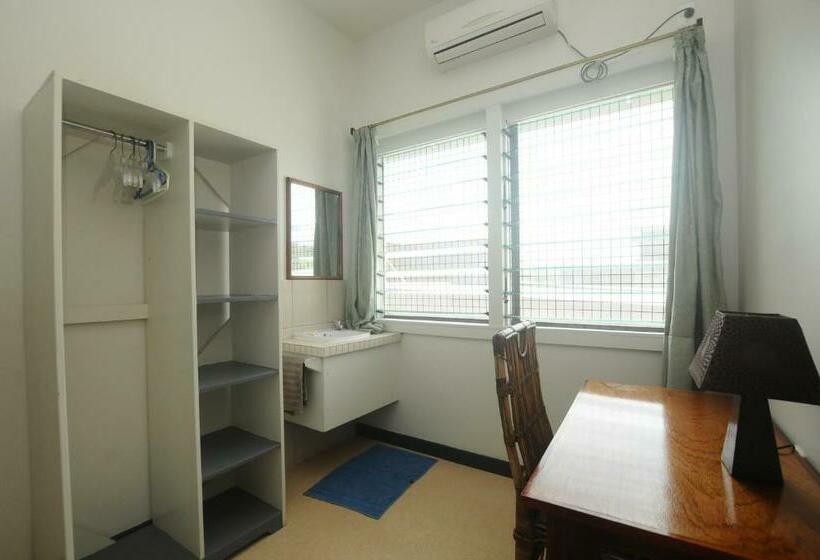 اتاق استاندارد یک نفره, Talofa Inn