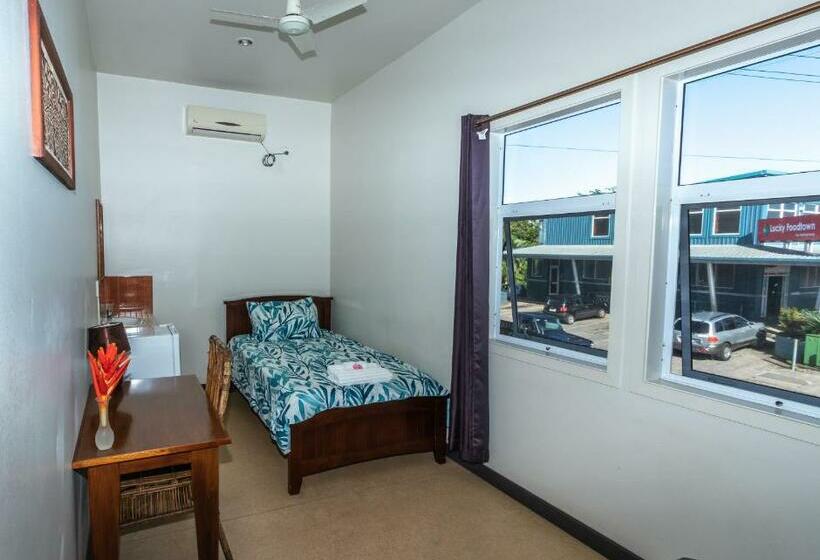 اتاق استاندارد یک نفره, Talofa Inn