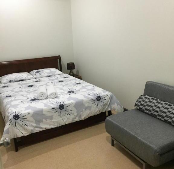 اتاق استاندارد, Talofa Inn