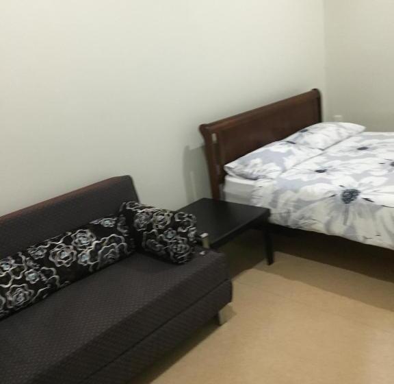 اتاق استاندارد, Talofa Inn