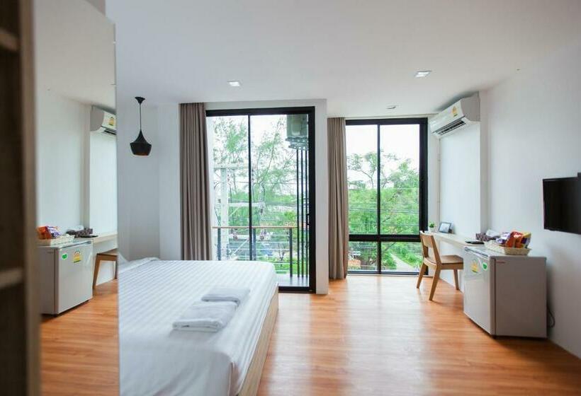 キングサイズベッドのスタンダードルーム, Thamm Residence