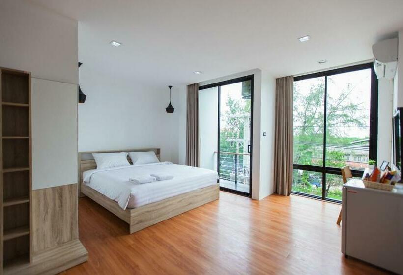 キングサイズベッドのスタンダードルーム, Thamm Residence